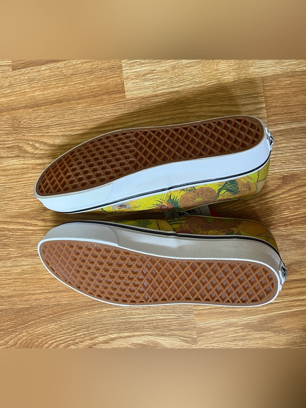 NWT Vans Van Gogh Sunflower Shoes Women’s 9.5/Men’s 8 - Picture 5 of 13